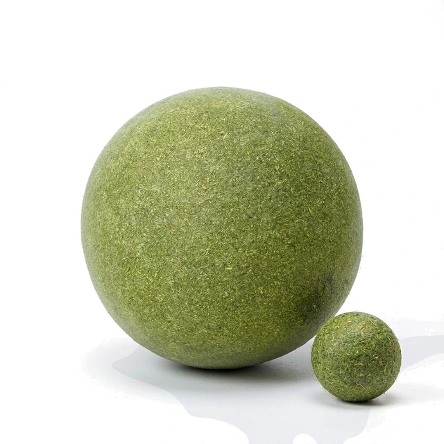Studio packshot of a large 10 cm green silvervine catnip ball - large 10 cm silvervine catnip ball for cats - silvervine for cats wholesale supplier
