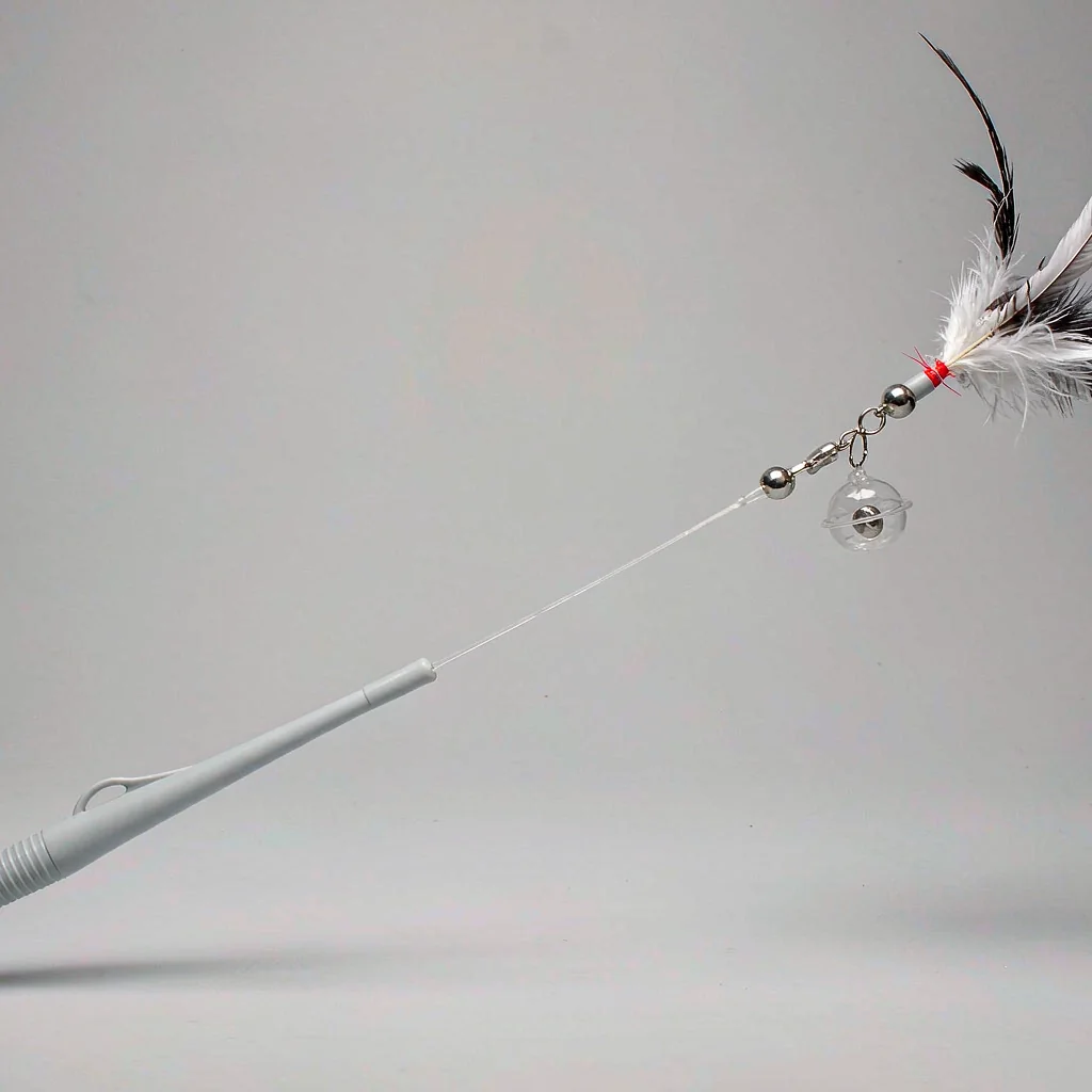 Interactive cat feather teaser wand toy with natural feathers and bell - wholesale supplier