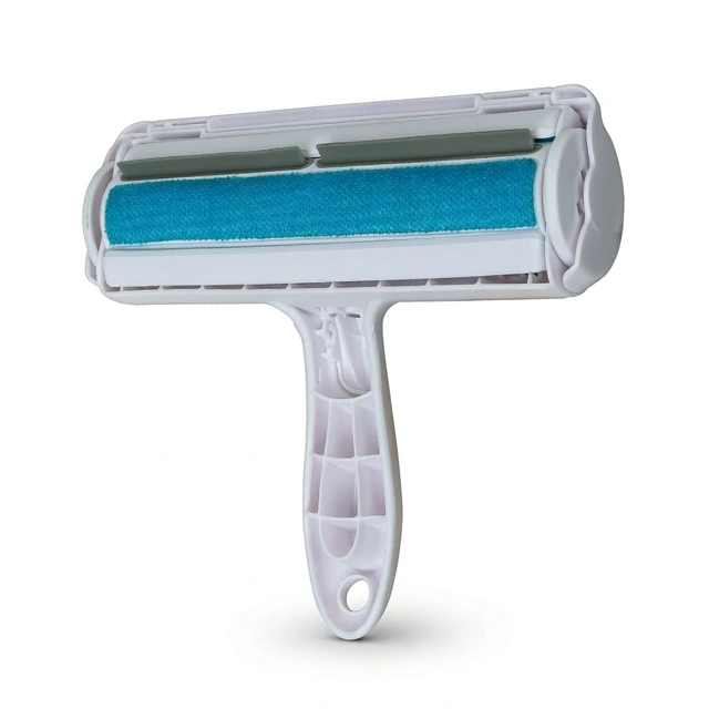 Studio packshot of a reusable cat hair remover roller - reusable cat hair remover roller with plush surface and squeegee strips - cat hair remover wholesale supplier